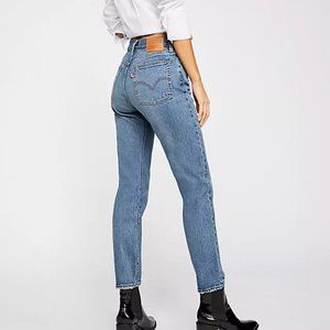 NWT Levi's® Premium Wedgie Straight Jeans